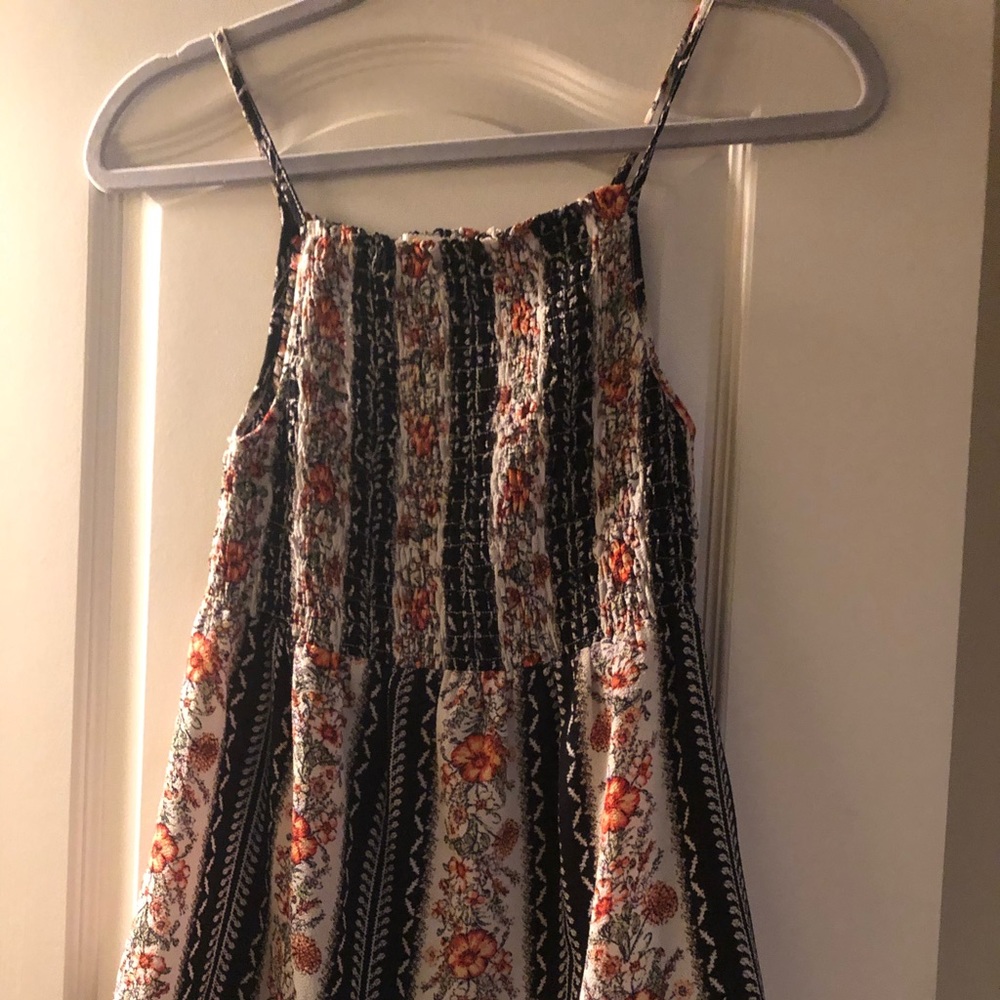 Floral flowy tank top